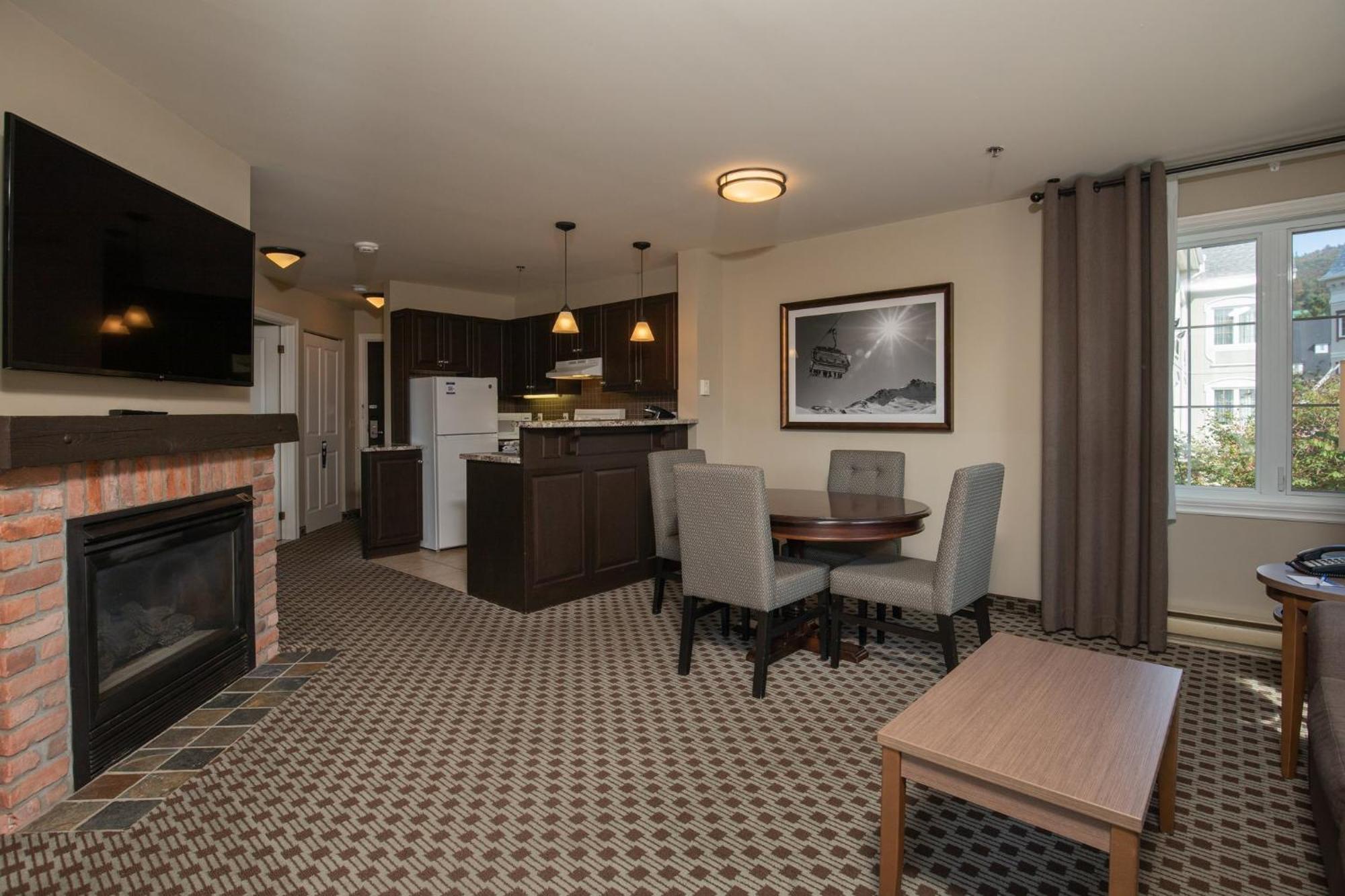 Holiday Inn Express & Suites Tremblant By Ihg Мон-Трамблан Екстер'єр фото