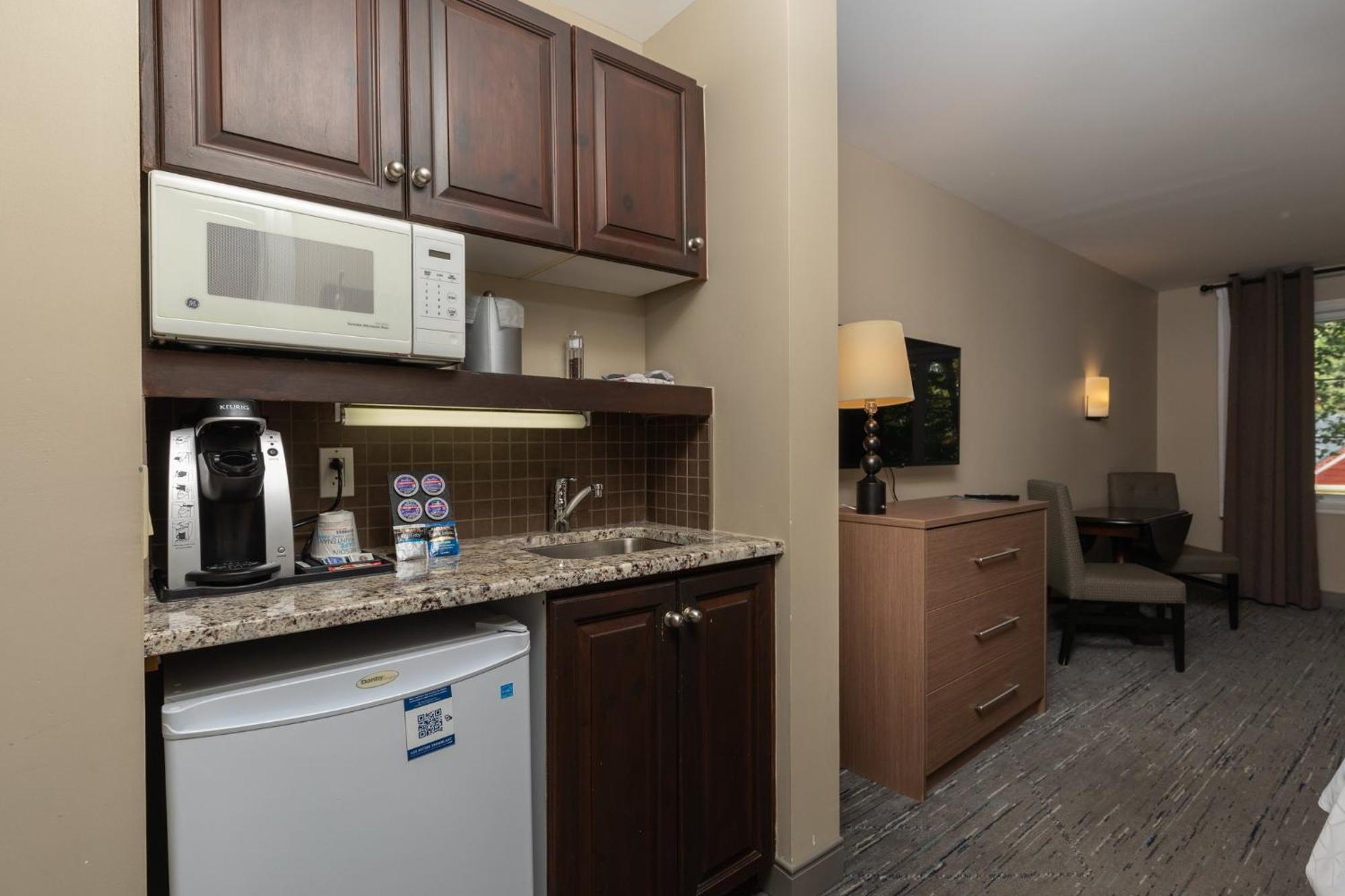 Holiday Inn Express & Suites Tremblant By Ihg Мон-Трамблан Екстер'єр фото